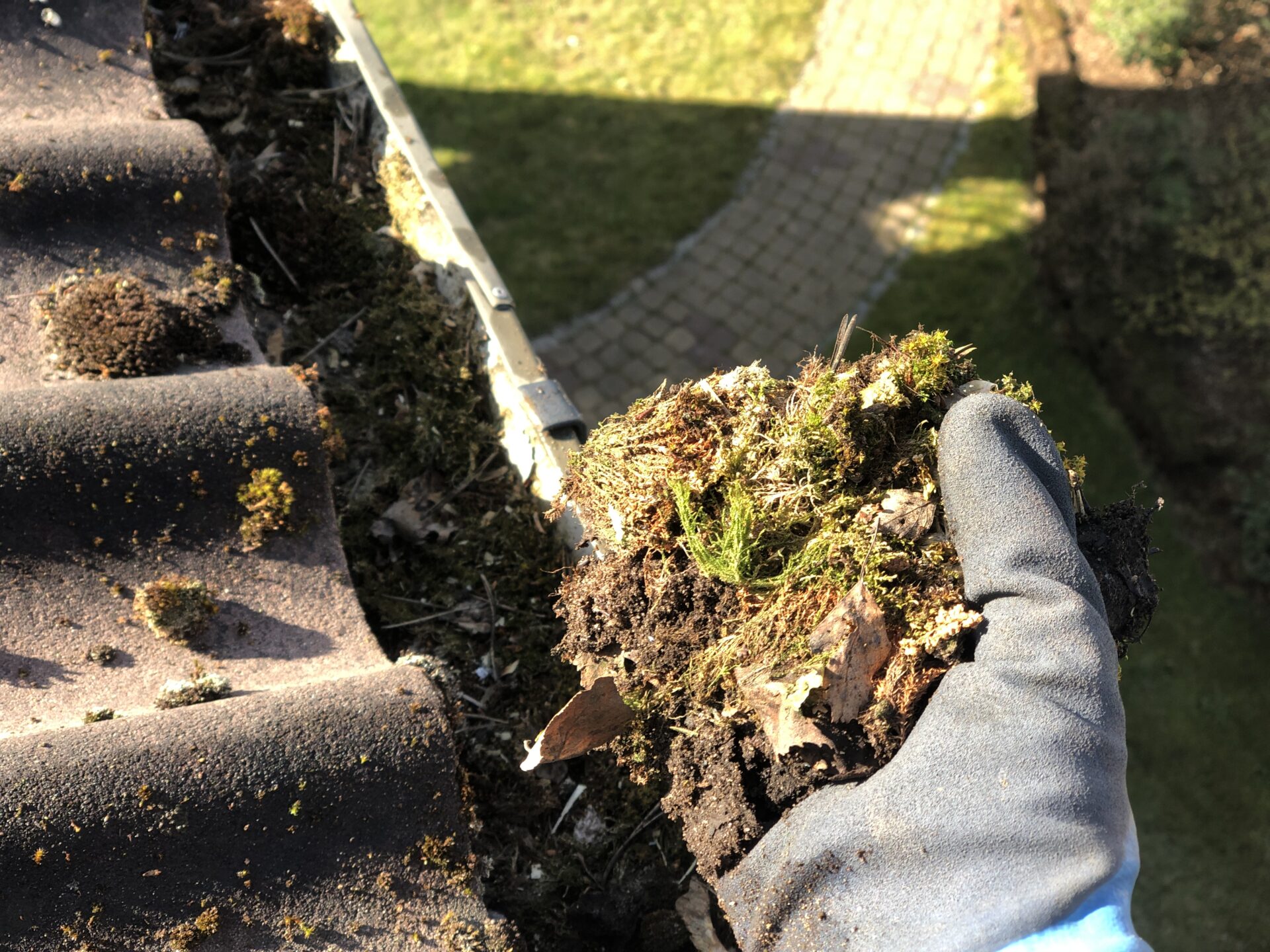 vihmaveerennide puhastamine Tartus ja Tallinnas