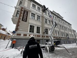 jääpurikate eemaldamine